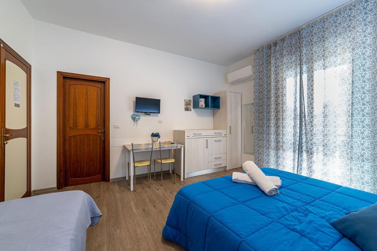 B&B Villa Montreux Rimini Eksteriør billede
