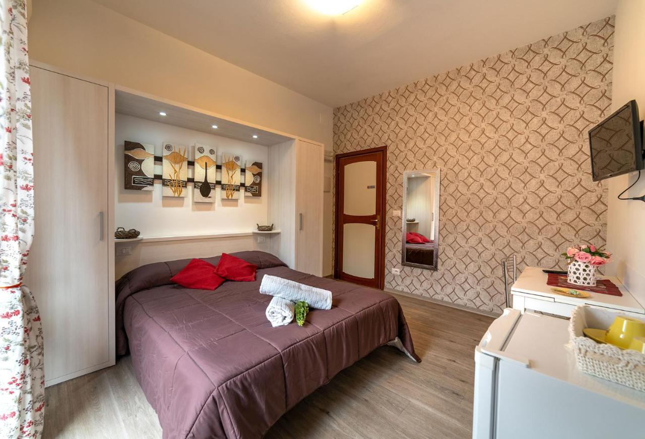 B&B Villa Montreux Rimini Eksteriør billede