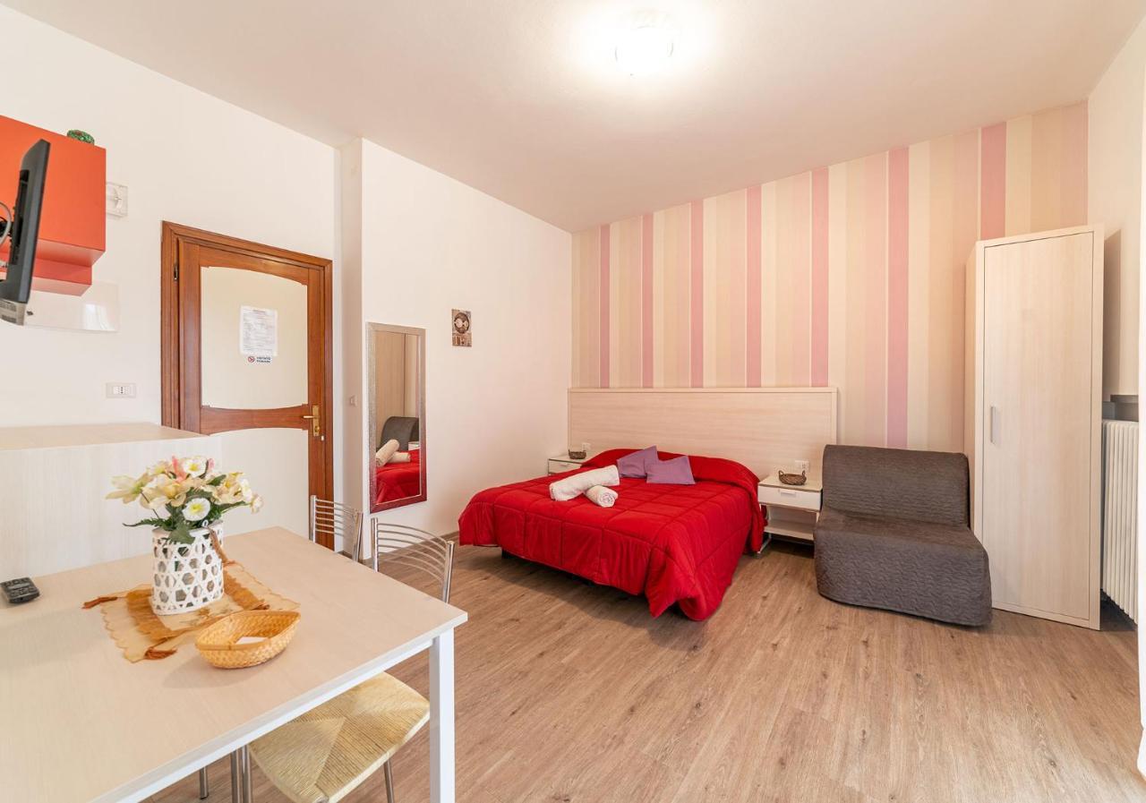 B&B Villa Montreux Rimini Eksteriør billede
