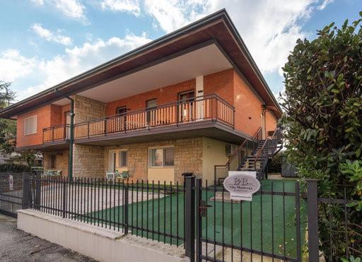 B&B Villa Montreux Rimini Eksteriør billede